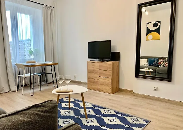 Cool Life Apartment